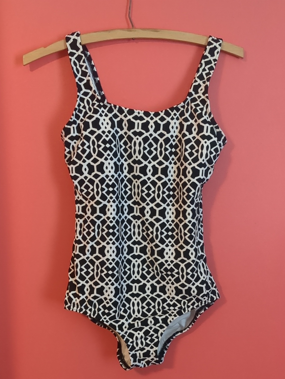 Lands' End Black and White Geometric Scoop-Back One-Piece